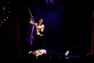 Photo 4 de TIME dans le spectacle d'improvisation explosif !