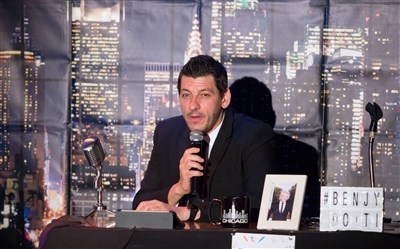 Photo 2 de Benjy Dotti dans The Comic Late Show