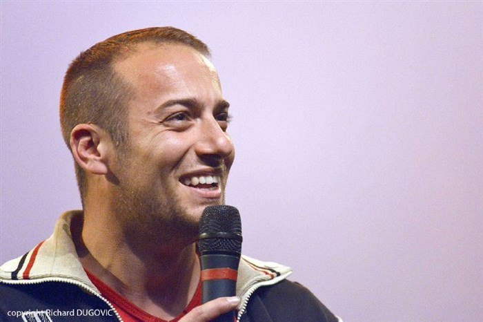 Photo de Tony Atlaoui dans One Man Dog | la dernière