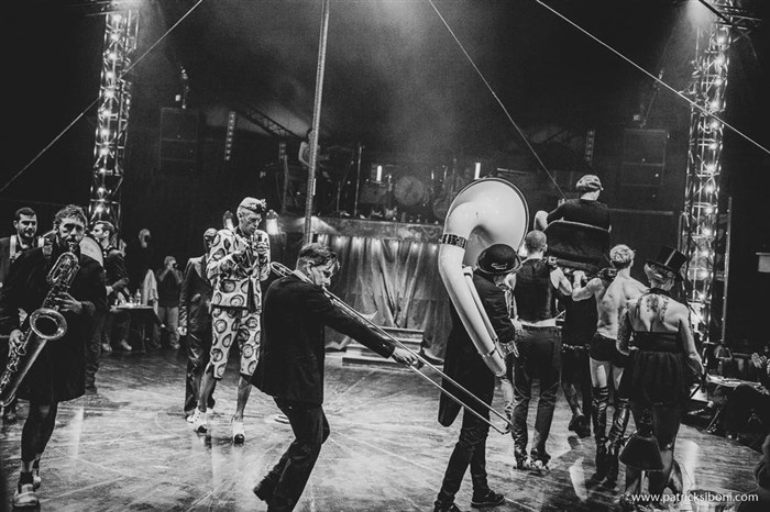 Photo de Cabaret décadent - Revue électrique n°25 + 45