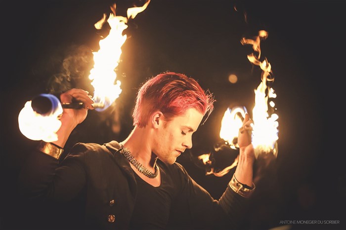 Photo de Cabaret décadent - Revue électrique n°25 + 45