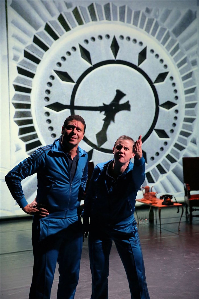 Photo de Les deux frères et les lions