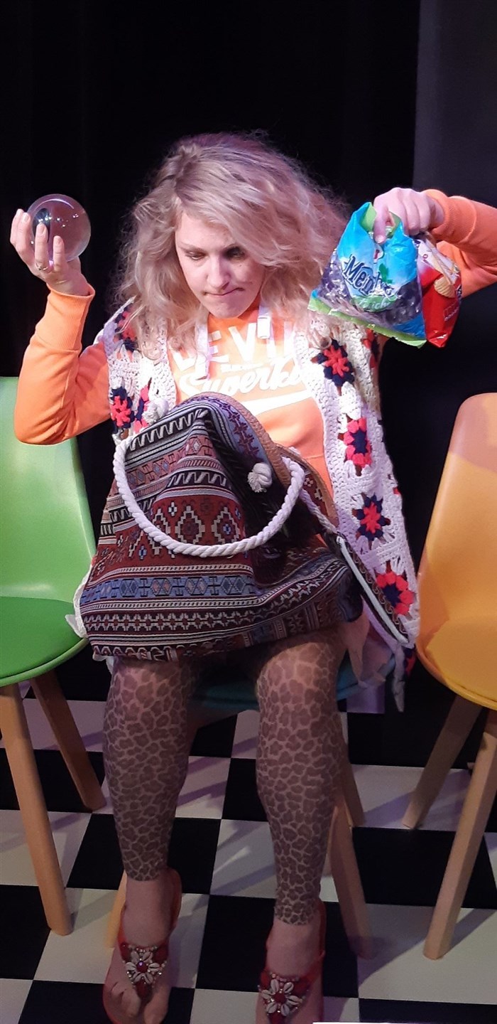 Photo de Une mémoire d'éléphant (dans un magasin de porcelaine)