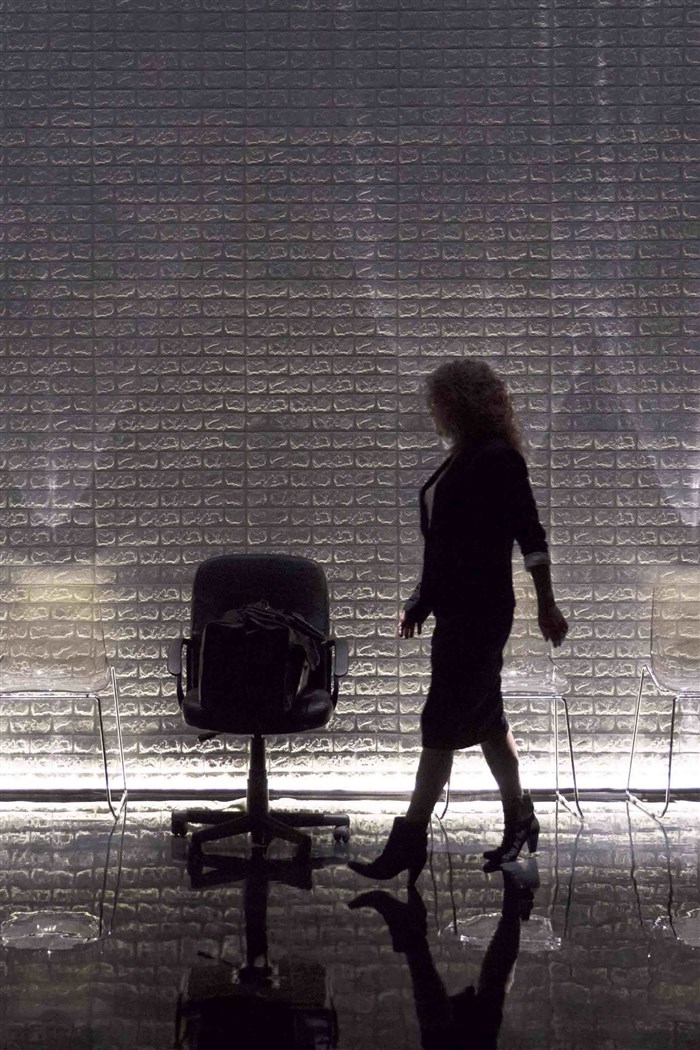 Photo de Auteur mort en résidence ou la veuve du 9.3