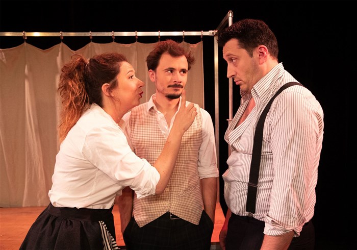 Photo de Bio | par la Compagnie Eux