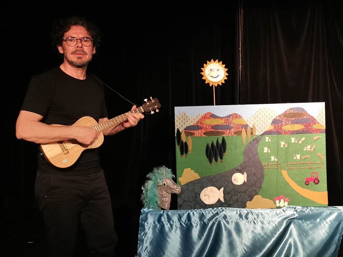 Photo de Lalie la licorne et les drôles de maisons