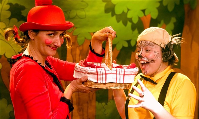 Photo de Le grand chaperon rouge et le petit loup