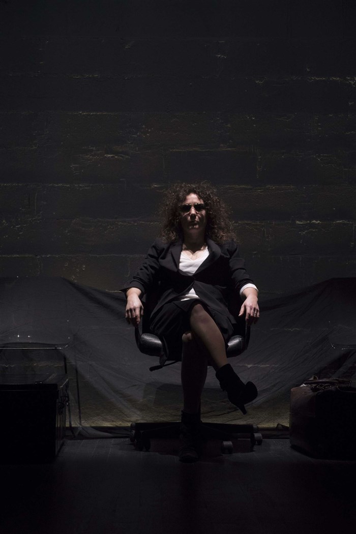 Photo de Auteur mort en résidence ou la veuve du 9.3