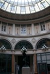 Visite guidée : Les passages couverts et le Palais Royal : une balade élégante sous les verrières - Place Colette 