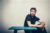 Aymeric Lompret dans Tant pis - Théâtre Roger Barat