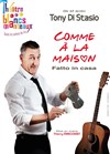 Tony Di Stasio dans Comme à la maison (Fatto in casa) - Théâtre Les Blancs Manteaux 