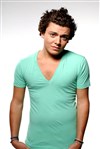 Kev Adams dans the young man show - Salle des Fêtes de Gennevilliers