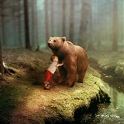 Séances de contes pour enfants | Sur les traces de l'ours Au Chapeau Rouge Affiche