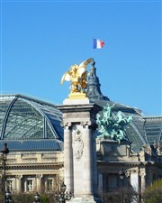 Jeu de piste en autonomie : un oubli près des Champs Elysées | par Gilles Henry Galeries Nationales du Grand Palais Affiche