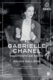 Visite Guidée : exposition Gabrielle Chanel, manifeste de mode | par Caroline Bujeau Palais Galliera Affiche