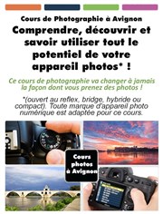 Cours photo : sortez du mode automatique & maîtriser votre appareil photo ! Office du Tourisme d'Avignon Affiche