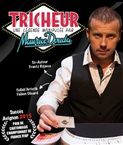 Tricheur | Une légende manipulée par Maurice Douda Thtre BO Avignon - Novotel Centre - Salle 2 Affiche