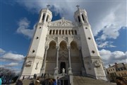 Visite Guidée : Quiz historique et décalé dans le Vieux-Lyon | par Cybèle Basilique de Fourvire Affiche