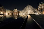 Visite guidée : Une nuit au Musée...du Louvre | Par Danilo et Nicolas Muse du Louvre Affiche