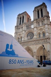 Visite guidée : Les 850 ans de la cathédrale Notre-Dame | par Anne Ferrette Mtro Cit Affiche