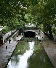 Visite guidée : Une balade autour du Canal Saint-Martin et du bassin de la Villette Métro République Affiche