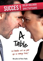 A table ! Le Paris - salle 1 Affiche