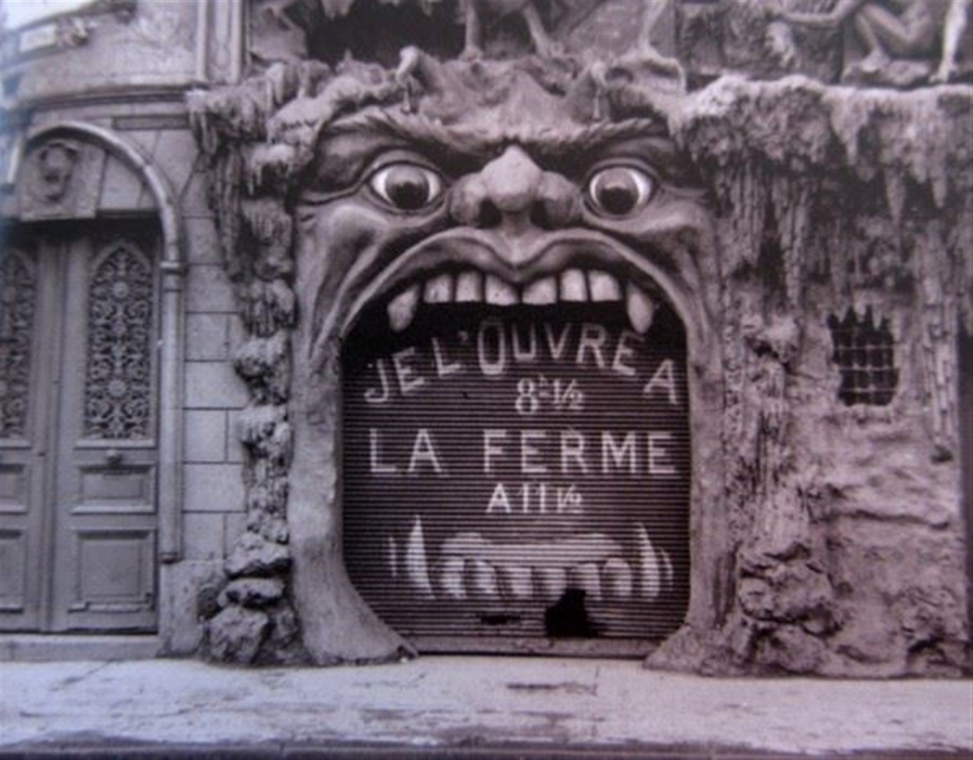Visite guidée : Crimes et plaisirs autour de Pigalle par Interkultur Paris