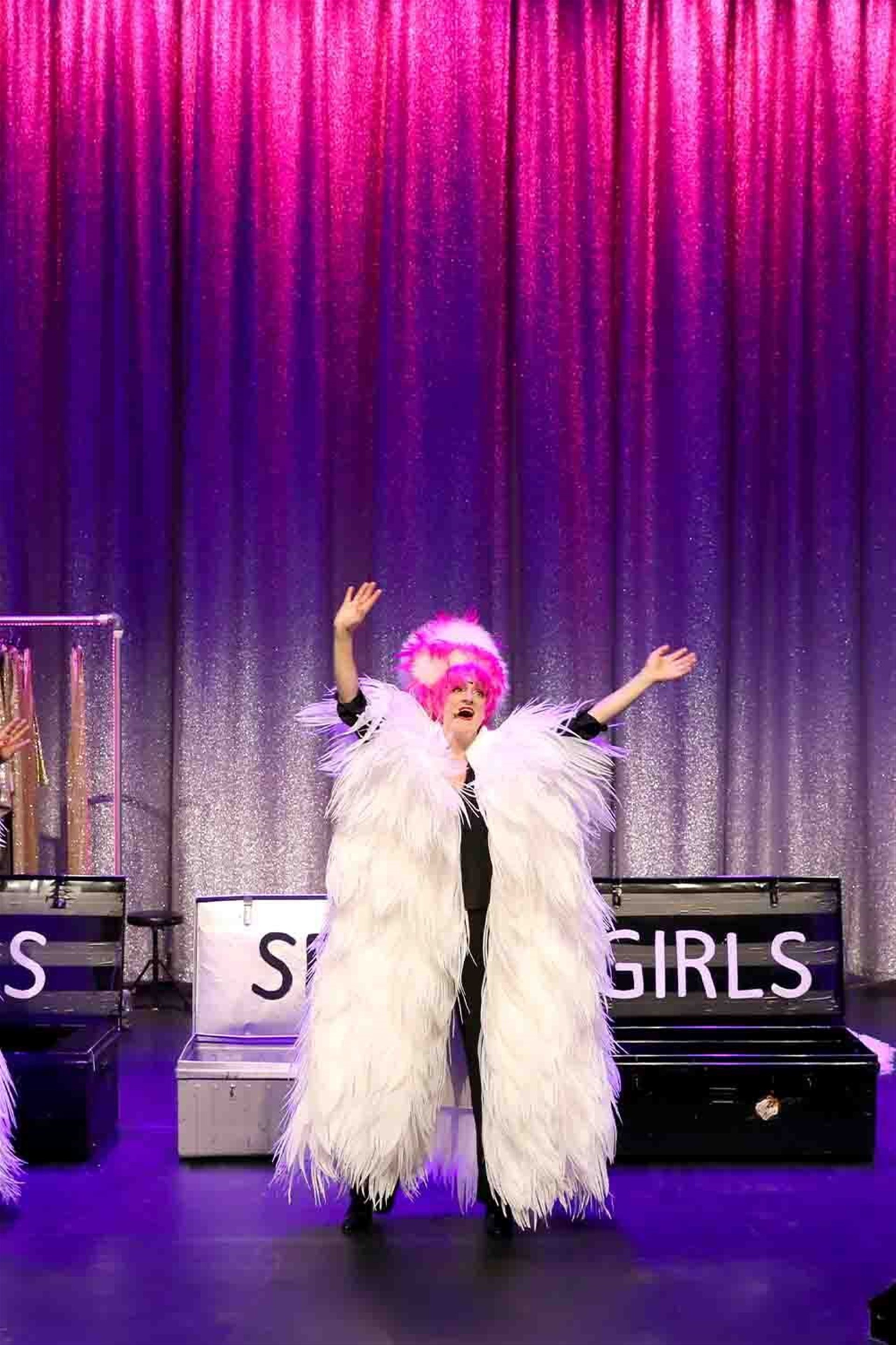 Les Sea Girls dans Dérapage