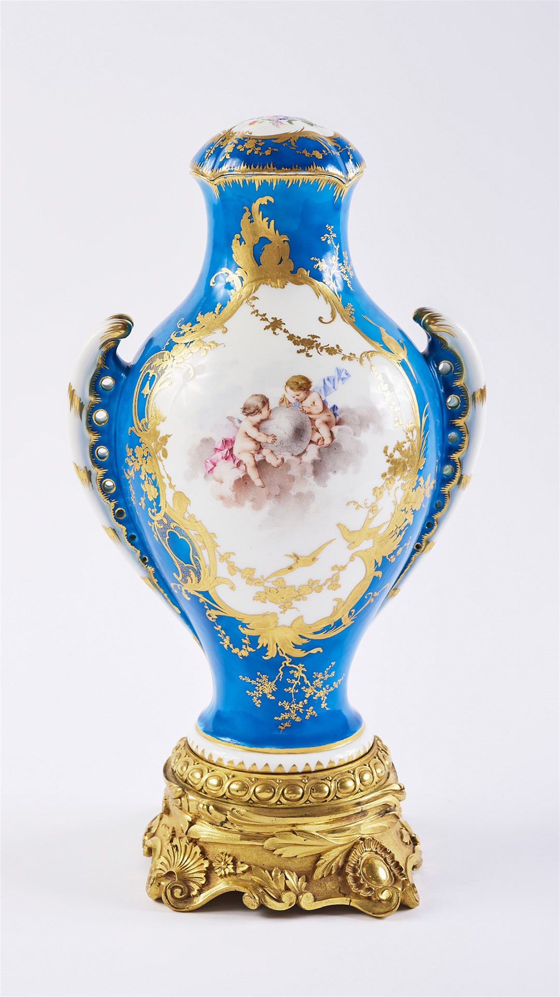 Visite guidée : Exposition Sèvres, une passion Rothschild, de Paris à la villa Ephrussi