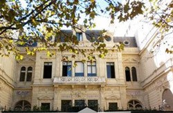 Affiche de Visite guidée : Triangle d'or et Champs-Elysées : luxe, célébrités et illuminations | par Mireille Gardon