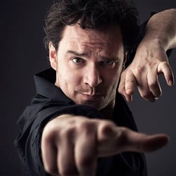 Affiche de Yann Guillarme dans Véridique