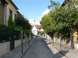 Affiche de Balade commentée au Val de Bièvre parisien et dans le quartier de ma Butte-Aux-Cailles | par Loetitia Mathou
