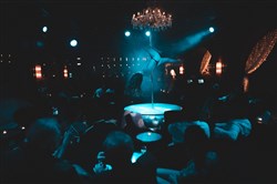 Affiche de Spectacle Effeuillage | Pole dance