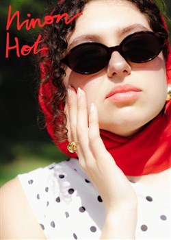 Affiche de Ninon Hot