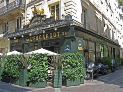 Affiche de Visite guidée : Promenade gourmande autour des Halles | par Pierre-Yves Jaslet