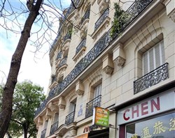 Affiche de Visite guidée : Le passé de Chinatown, c'était comment avant d'être le quartier chinois ? | par Miss Nguyen