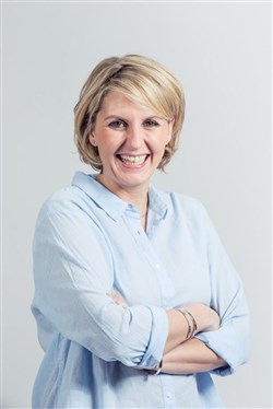 Affiche de Véronique Gallo dans Vie de Mère