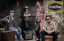 Affiche de Victor Puertas / Max Genouel : Soul Bag Live and Well