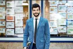 Affiche de Julien Strelzyk dans L'Argent Immobilier