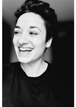 Affiche de Caroline Estremo dans J'aime les gens
