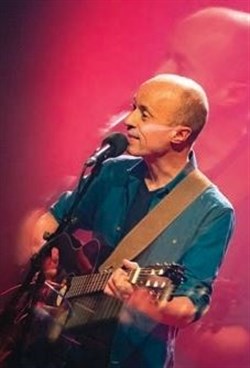 Affiche de Frédéric Fromet se tient à carreau