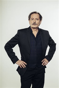 Affiche de Christophe Alévêque dans Revue de presse