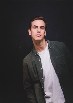 Affiche de Rodrigue au Garage Comedy Club