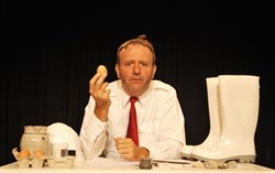 Affiche de Pourquoi les poules préfèrent être élevées en batterie