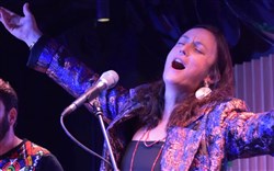 Affiche de Ninon Valder