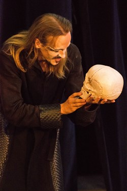 Affiche de Hamlet | Festival des Tréteaux Nomades