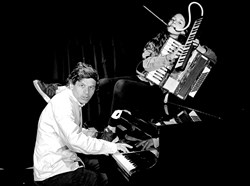 Affiche de Spectacle inclassable ! (chanson déjantée et piano acrobatique)