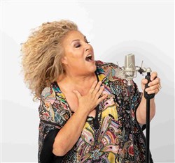 Affiche de Marianne James dans Tout est dans la voix