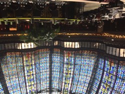 Affiche de Visite guidée : Galerie Lafayette + le Printemps | par Lora