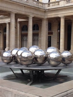 Affiche de Visite guidée : Le Palais-Royal est un beau palais, toutes les jeunes filles sont à marier...